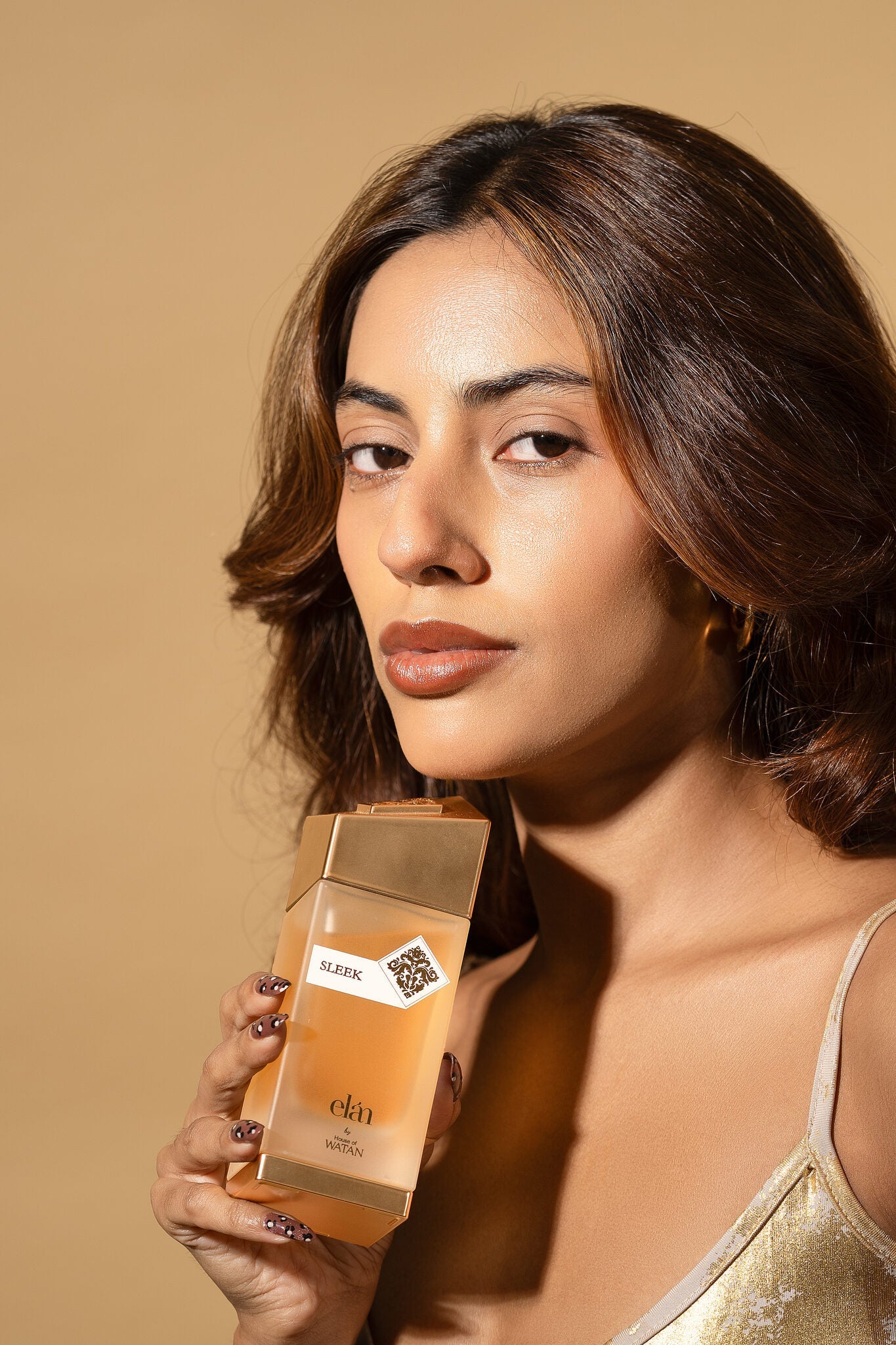sleek unisex perfume house of watan