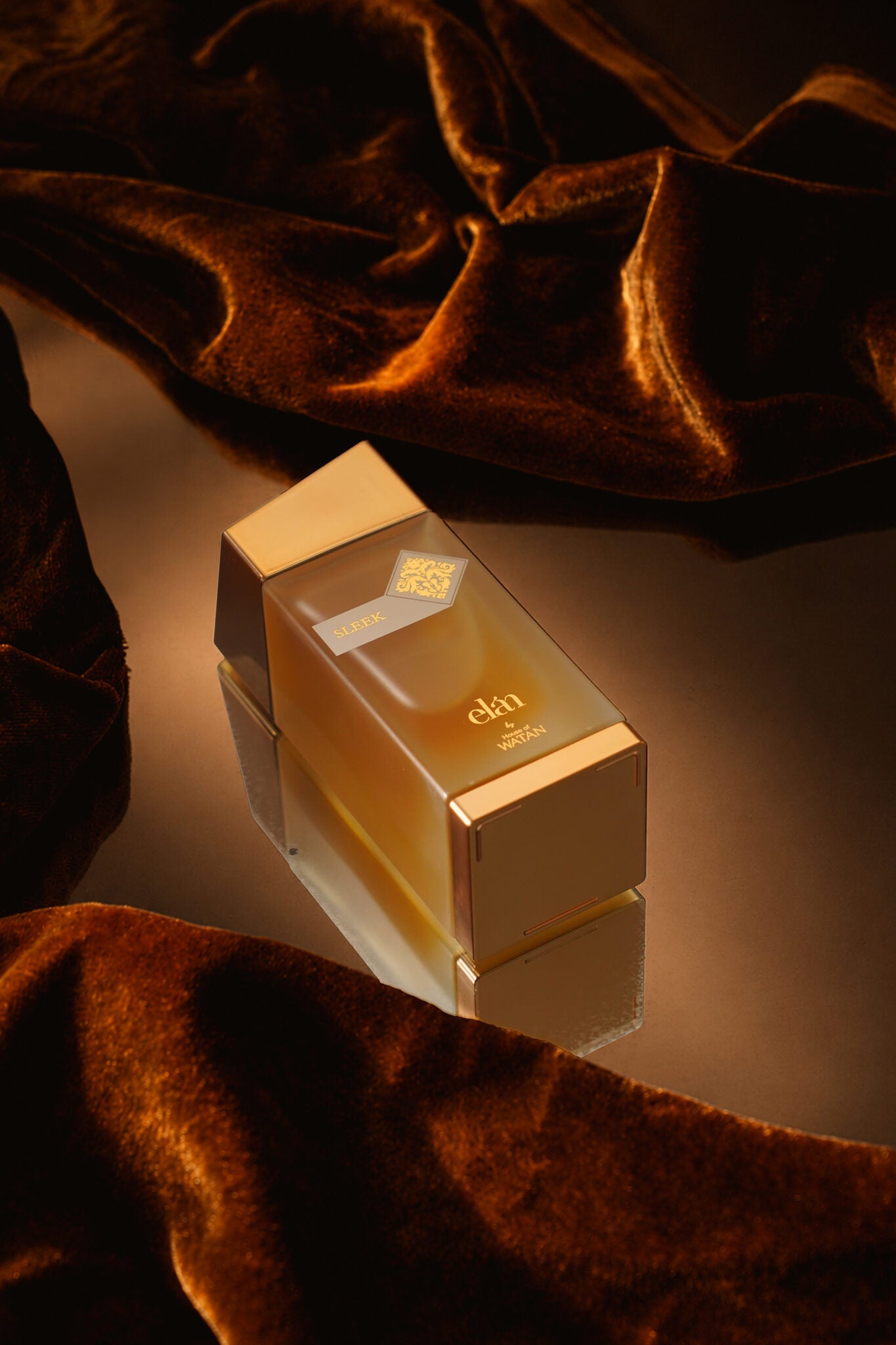 sleek unisex perfume house of watan